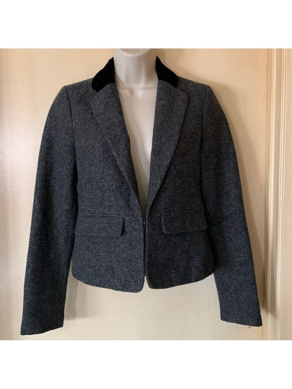 American Eagle Outfitters black and white tweed blazer size S/P